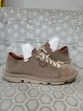 On Foot 30250 Silken Perforated Suede Sneakers in Taupe Size 39 Or 8.5